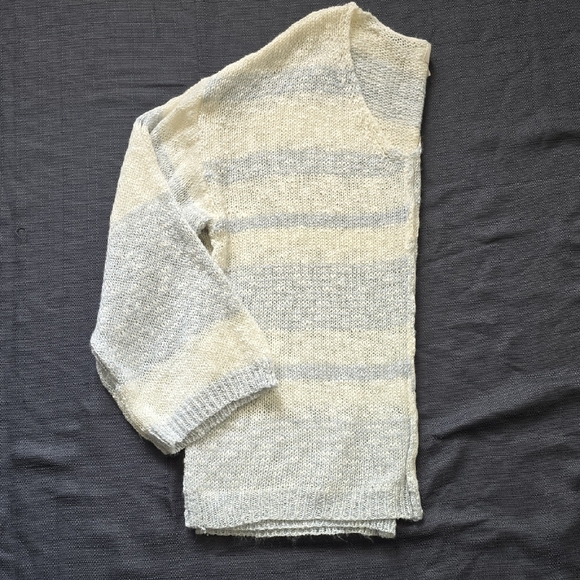 BKE Black and Cream Knit Sweater - Picture 9 of 12